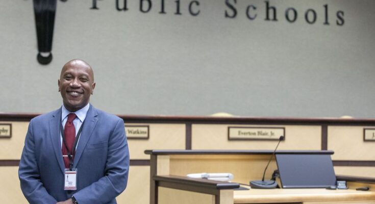 Gwinnett school superintendent’s board service raises ethics concern